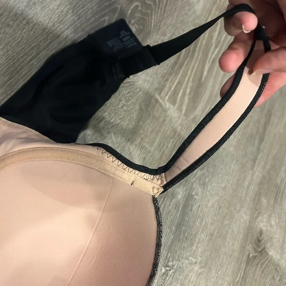 Soma stunning support bra, size 42DD. - Picture 5 of 6